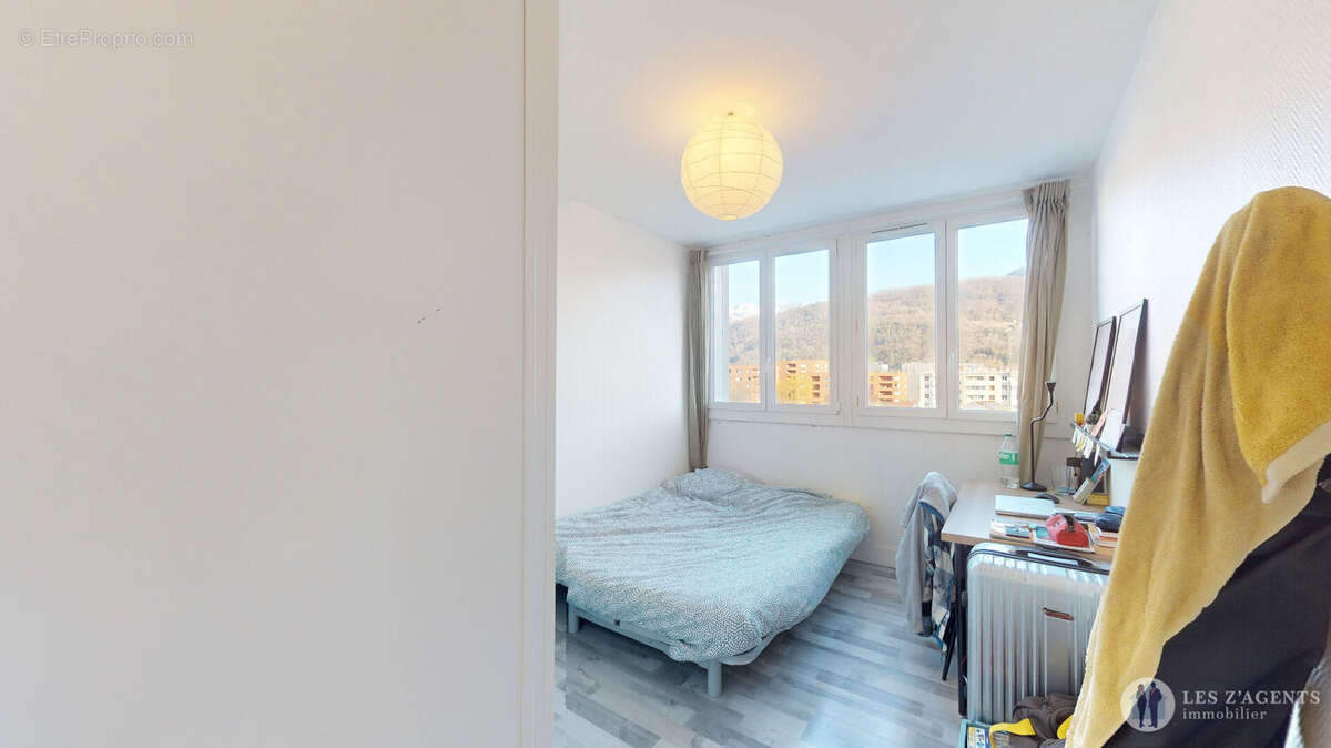 Appartement à SAINT-MARTIN-D&#039;HERES