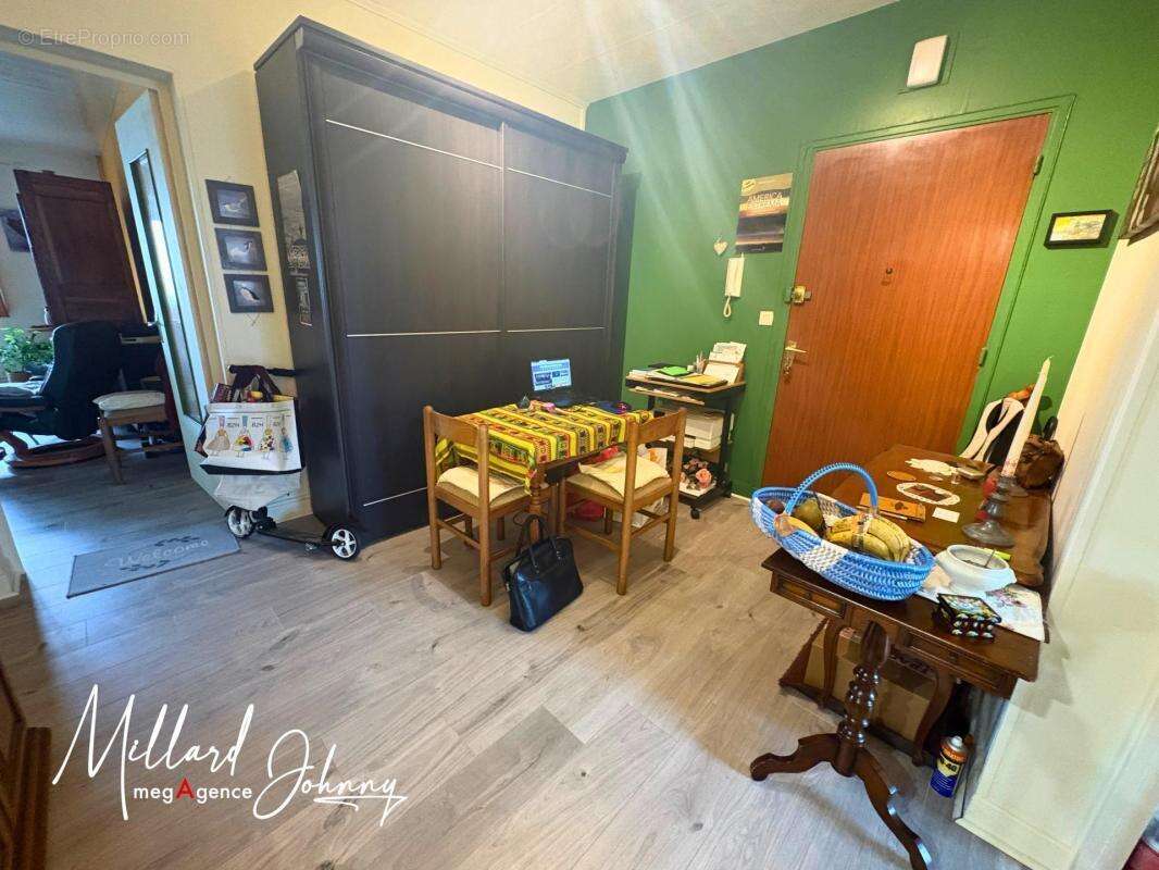 Appartement à MONTCEAU-LES-MINES