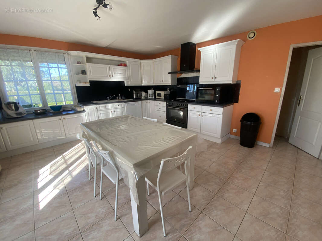 Maison située proche Aumale - photo 3