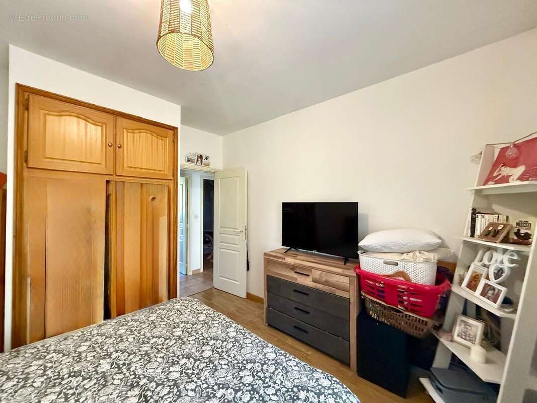   - Maison à AX-LES-THERMES