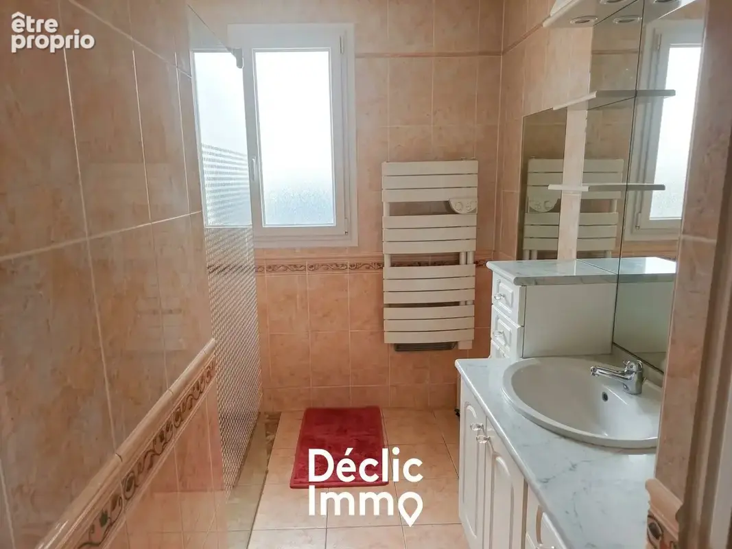 Maison plain-pied 134 m² - 3 chambres - Garage - Mouilleron de captif - photo 8