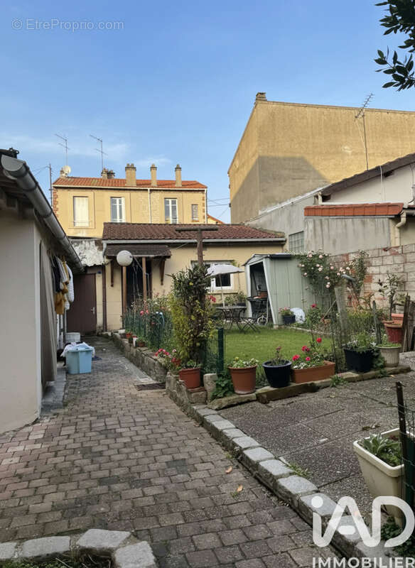 Photo 7 - Maison à SAINT-DENIS