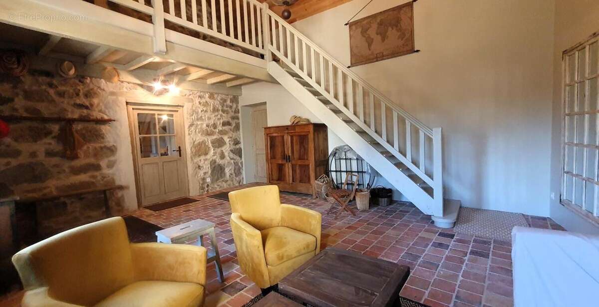 Maison à LUNAC