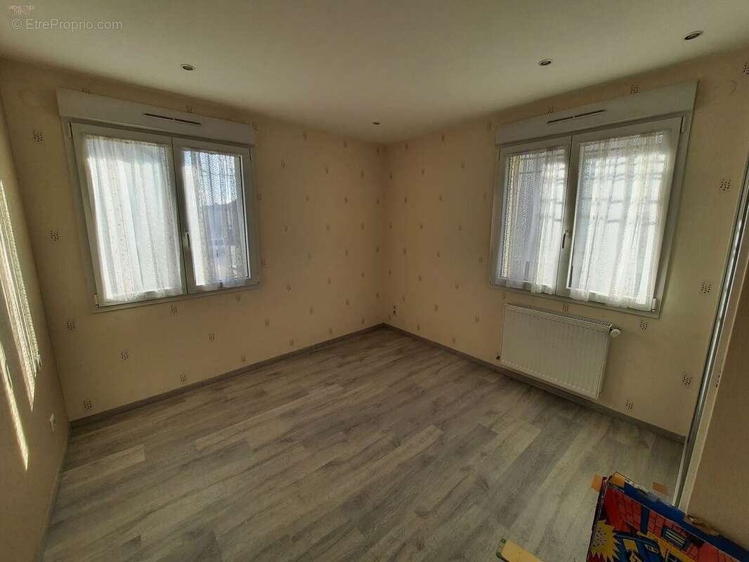 Maison à THAON-LES-VOSGES