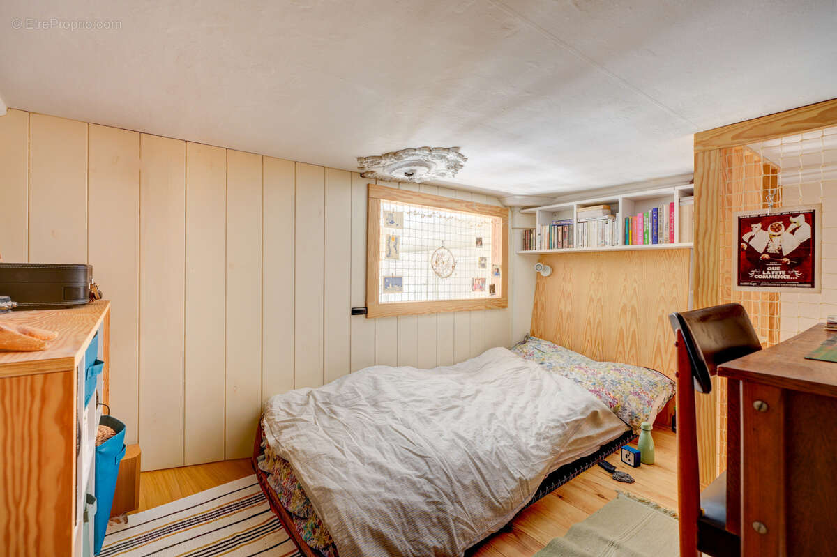 Secteur Jean Mace, appartement bourgeois T3 de 85 m2 de surface habitable, avec espace extérieur. - photo 10
