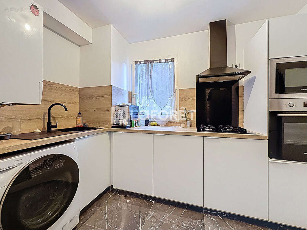 Appartement à SAINT-GERMAIN-LES-CORBEIL