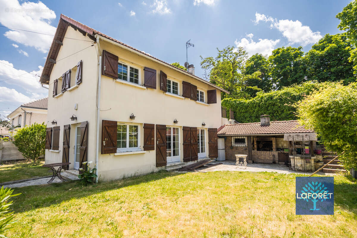 Maison à LIVRY-GARGAN