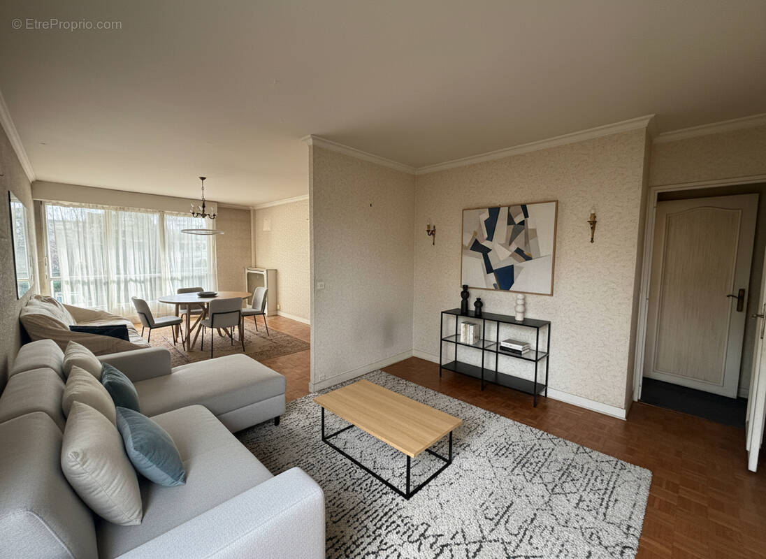 Appartement à EPINAY-SUR-SEINE