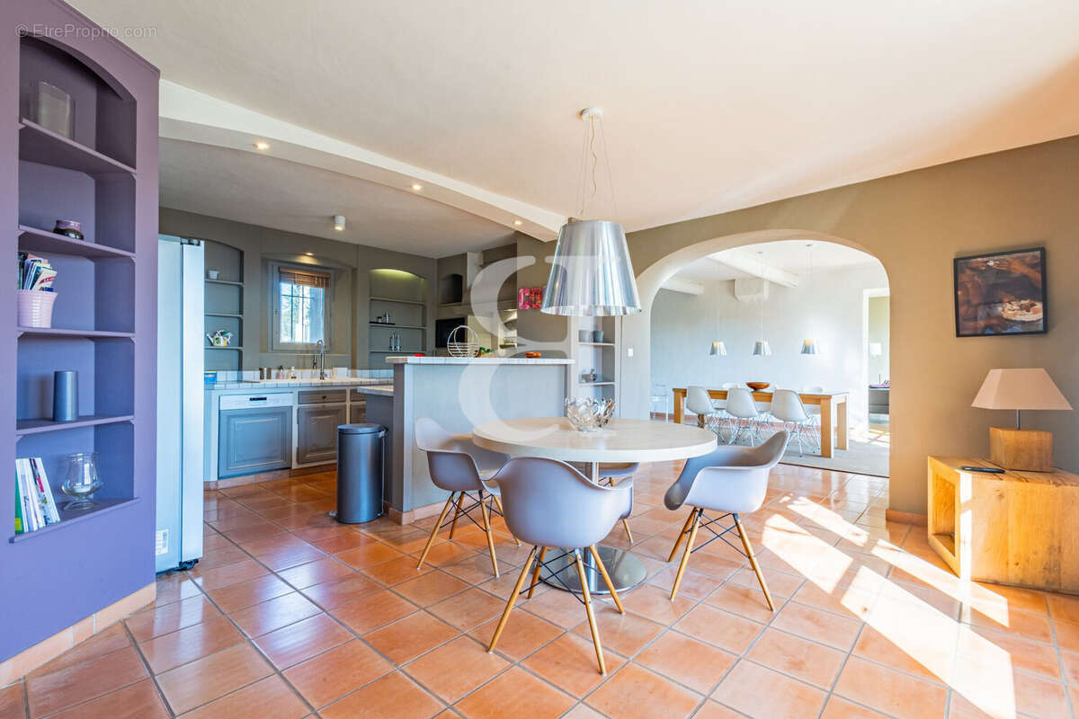 Maison à VAISON-LA-ROMAINE