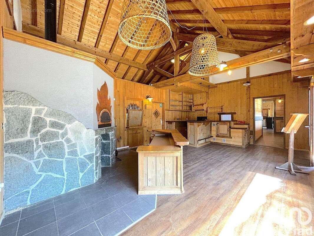 Photo 5 - Commerce à SAINT-MAURICE-SUR-MOSELLE