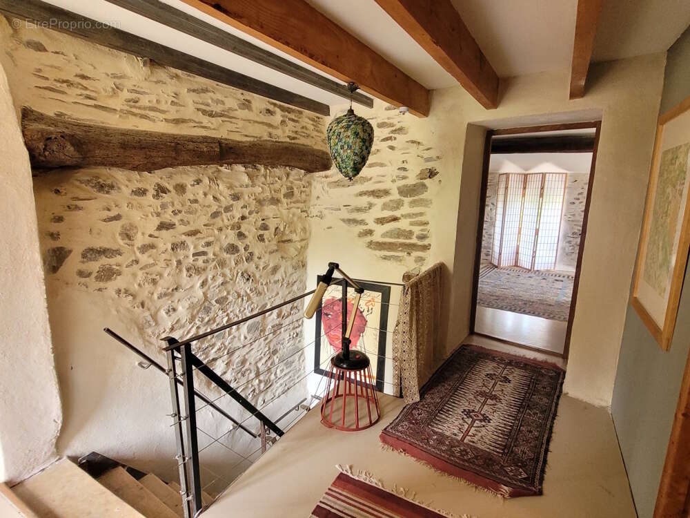 Maison à ROUJAN