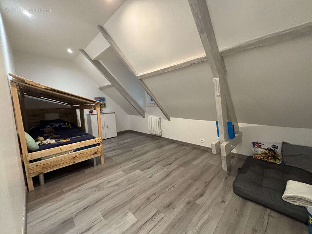 Maison à NEUILLY-EN-THELLE