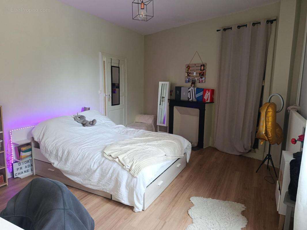 Maison à LA CHAPELLE-D'ALIGNE