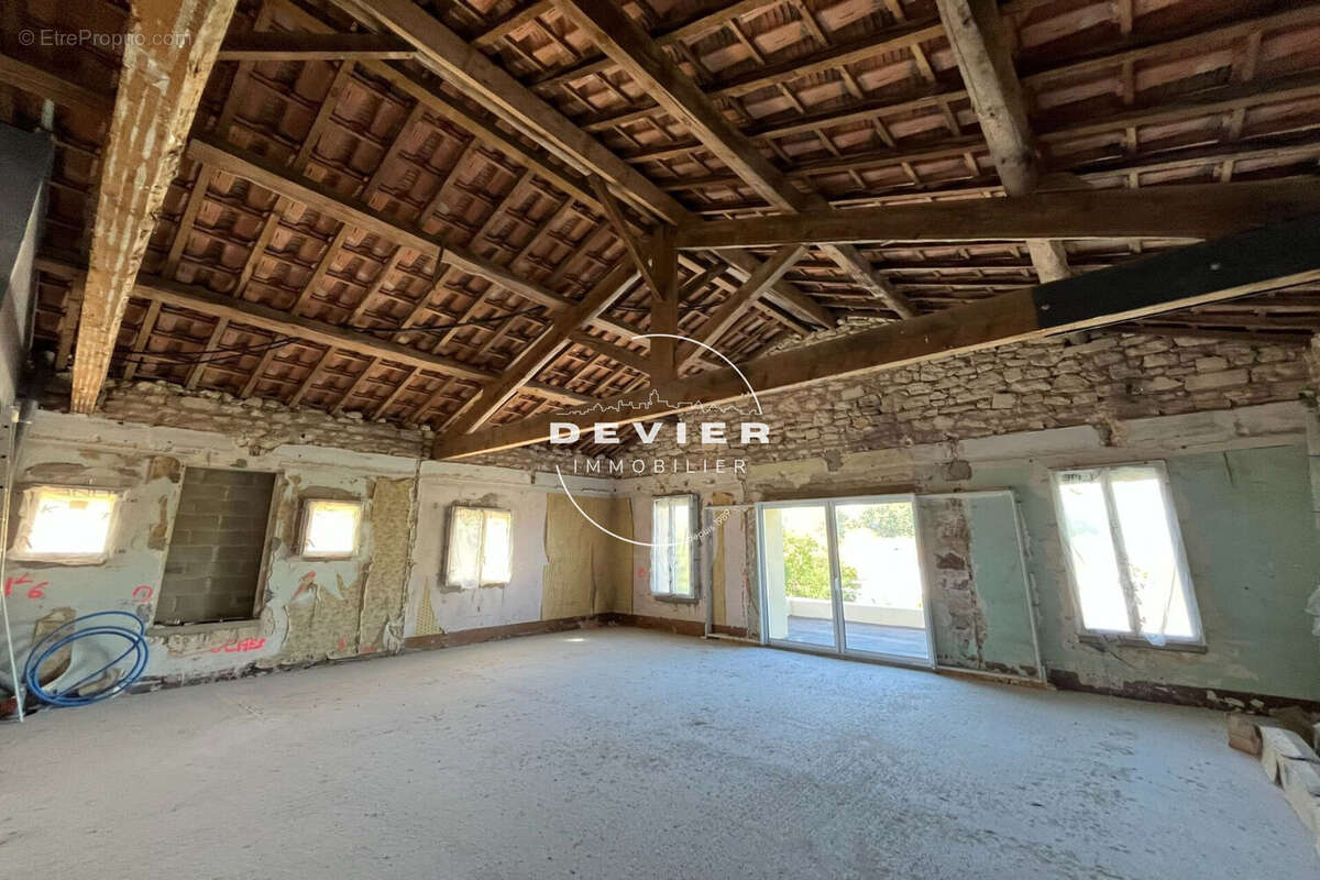 Maison 73 m² à Saint-Drezery  - photo 2