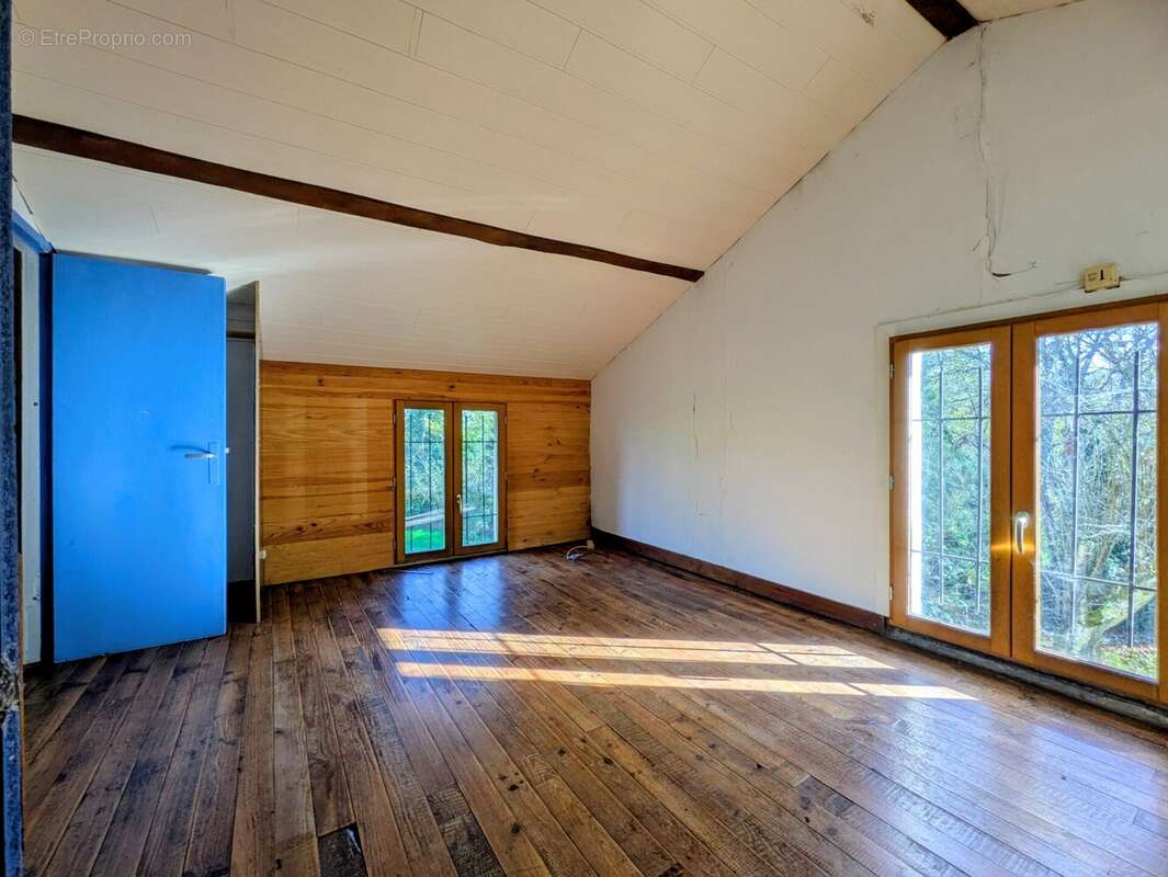 Maison à CAHUZAC-SUR-ADOUR