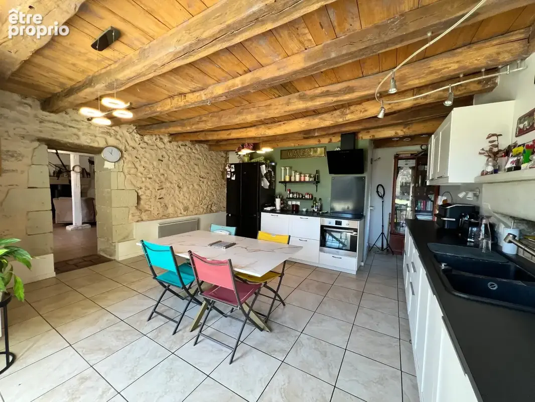 Deux maisons rénovées 150m² + 120m²– parc de 9 500 m² – à 20 minutes de châtellerault - photo 4