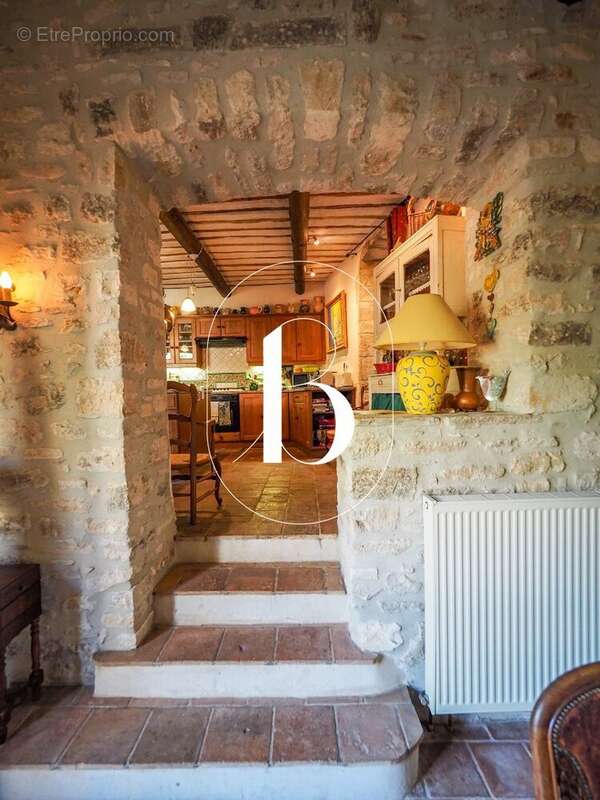 Maison à GOUDARGUES