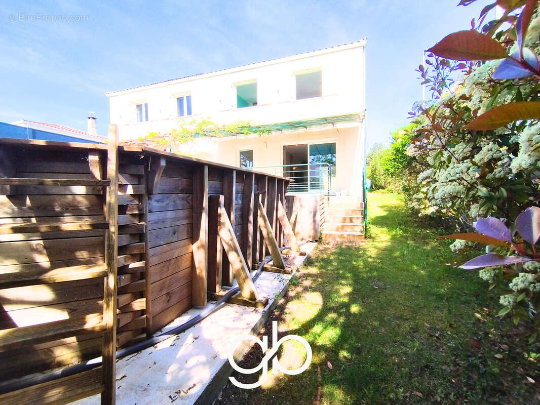 Maison à SAINT-VINCENT-DE-BARBEYRARGUES