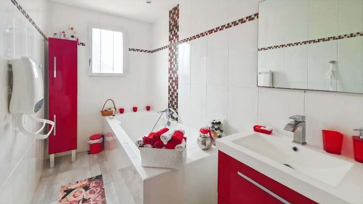 Maison plain pied 5 chambres - photo 8
