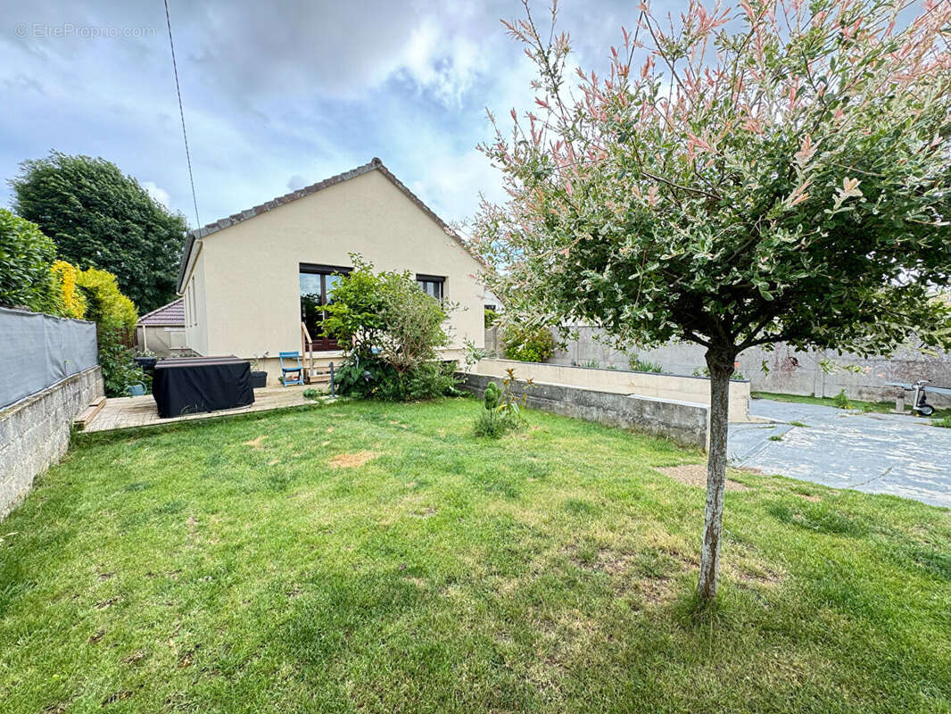 Maison à BLAINVILLE-SUR-ORNE
