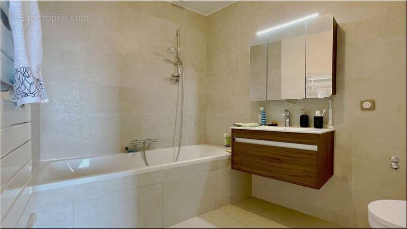 Appartement à DIVONNE-LES-BAINS