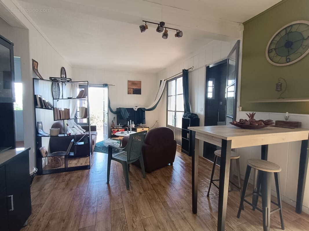 Appartement à PETITE-ILE