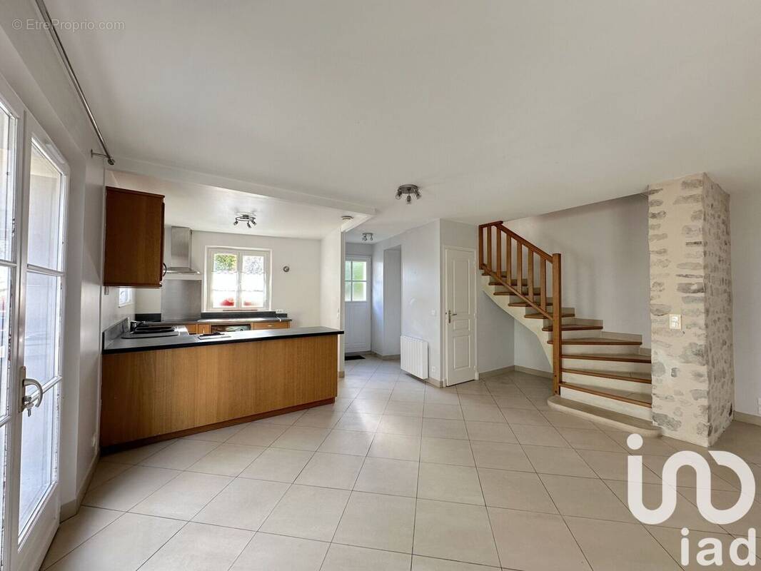 Photo 1 - Maison à THIERS-SUR-THEVE