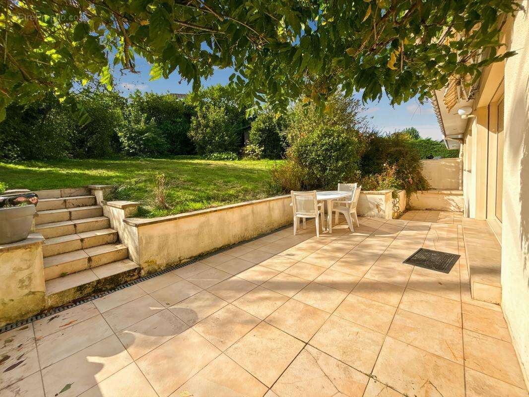 Maison à SAINT-ETIENNE-AU-MONT