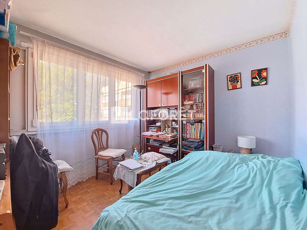 Appartement à VERNEUIL-SUR-SEINE