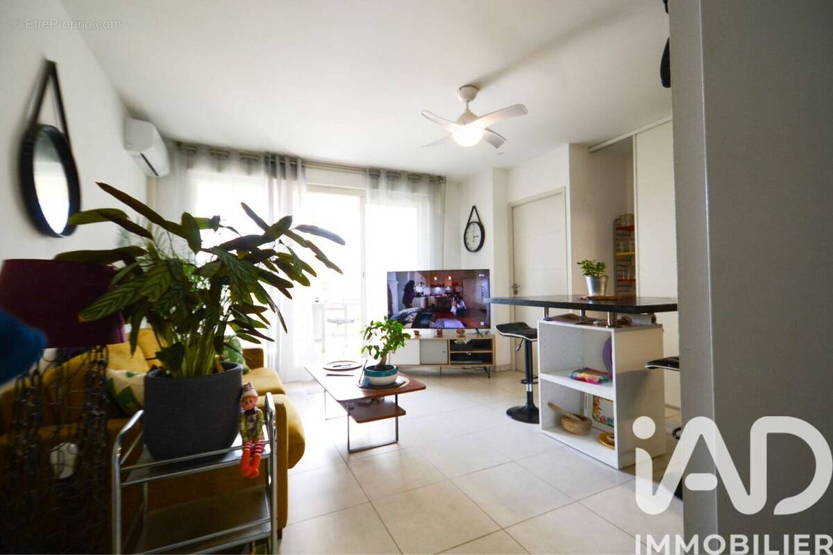 Photo 1 - Appartement à CUGES-LES-PINS