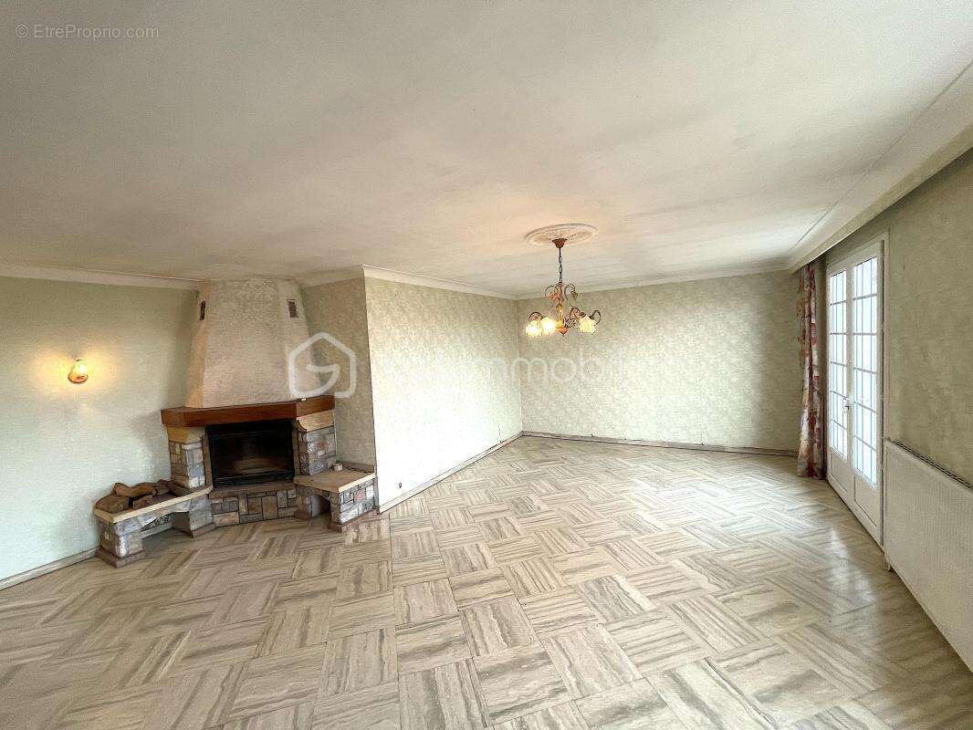 Maison à LE SEQUESTRE