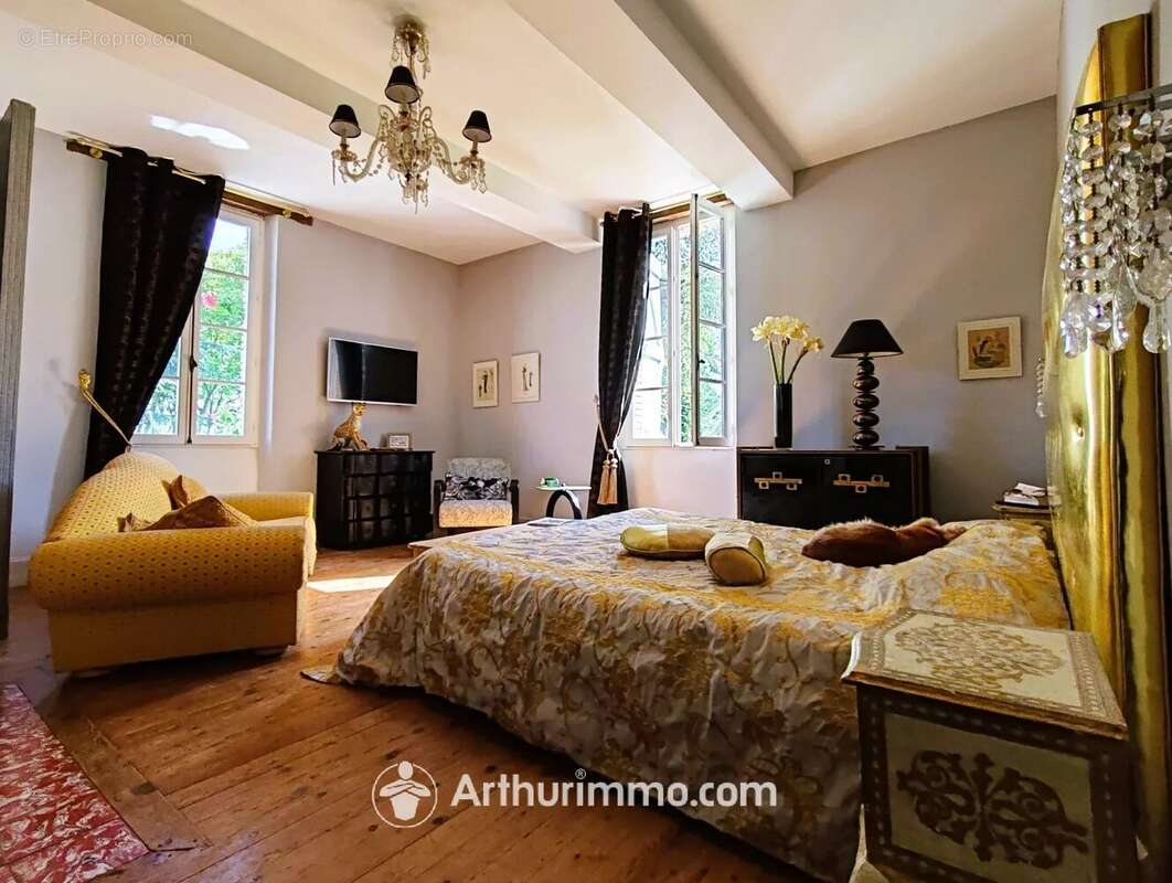 Maison à LISLE-SUR-TARN