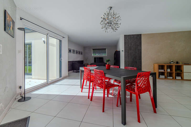 Maison plain-pied, 4 chambres, 733 m² jardin - photo 4