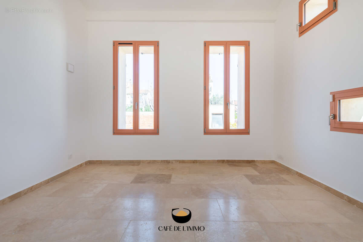 Maison à MARSEILLE-12E