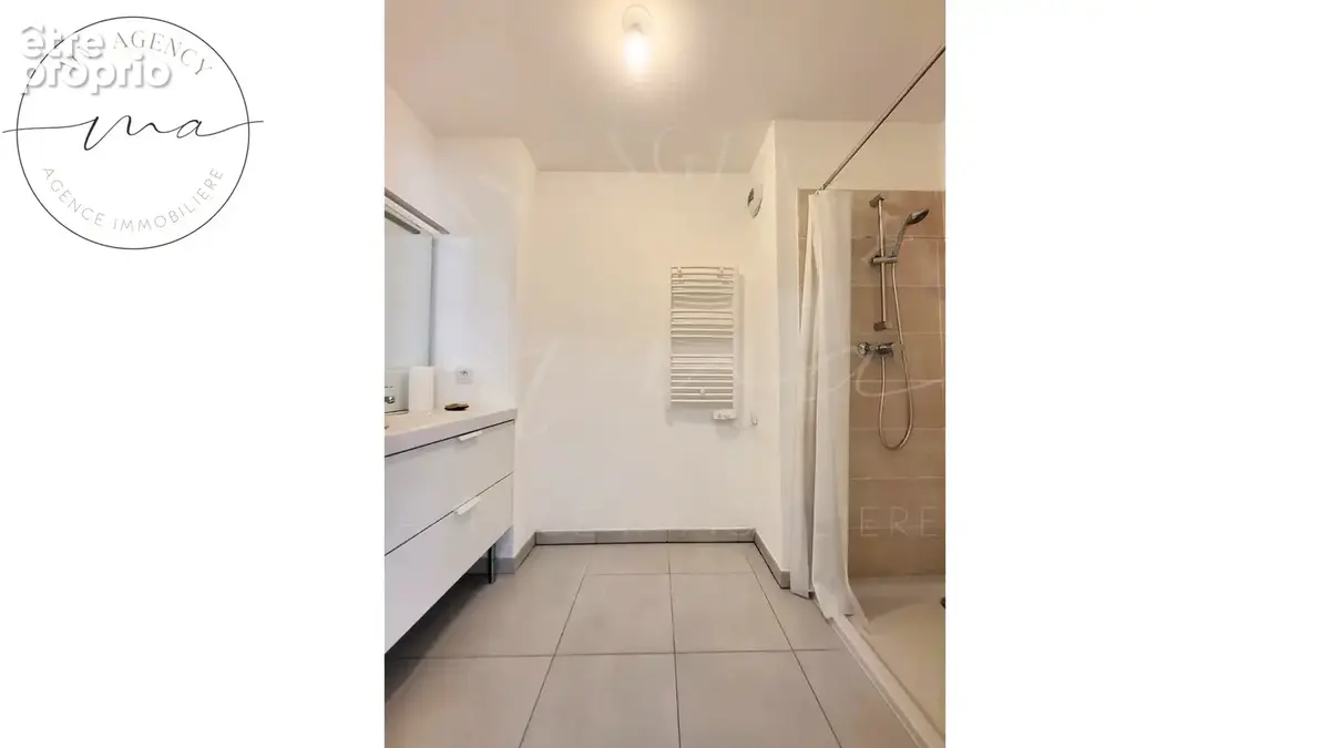 Bel appartement T2 récent centre de sète avec parking privé - photo 15