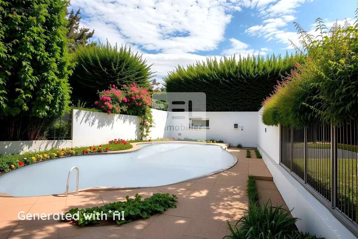 Maison à BAGNOLS-SUR-CEZE