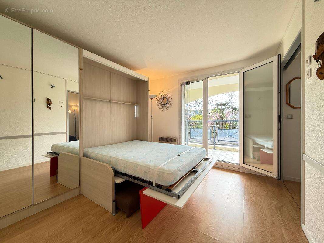 Appartement à VAUX-SUR-MER