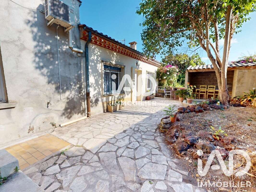 Maison 86 m² à Puissalicon  - photo 3