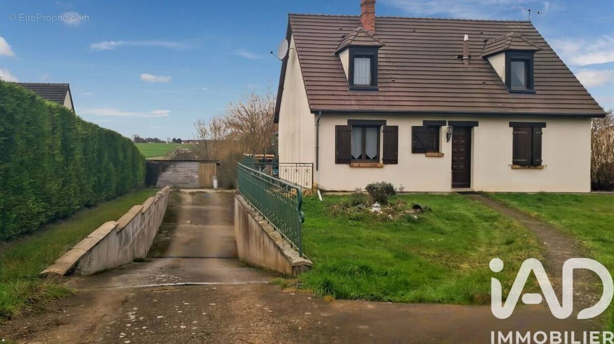 Photo 1 - Maison à JUVIGNIES