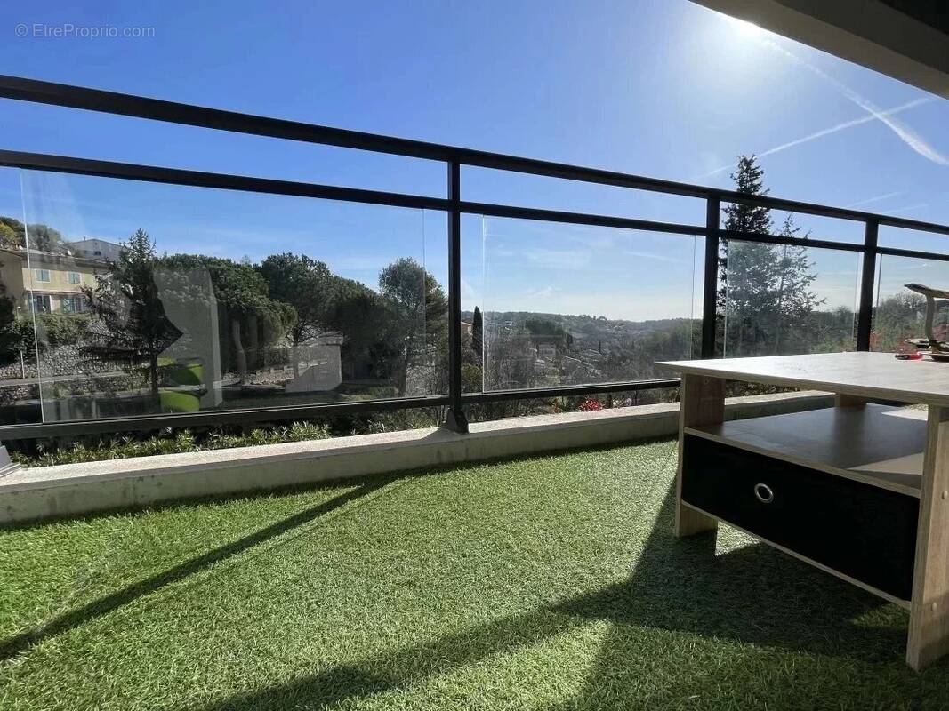 Appartement à VENCE