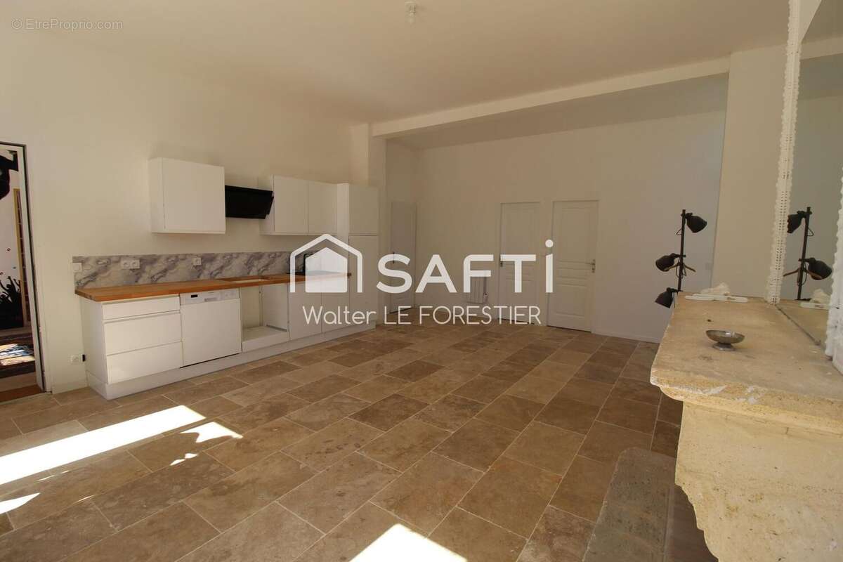 Photo 2 - Appartement à SAINT-LOUIS-DE-MONTFERRAND