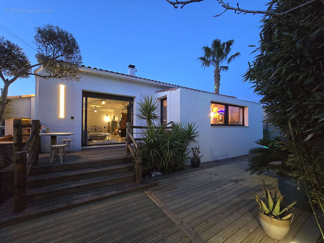 Maison à SAINT-VICTORET