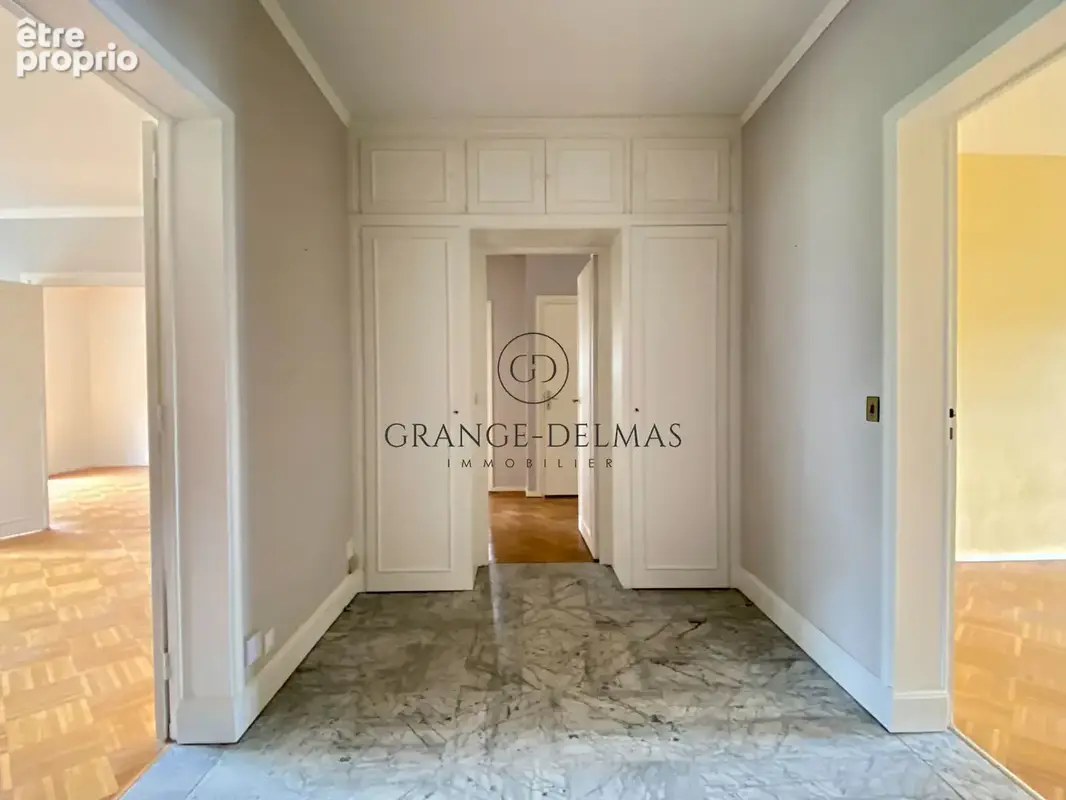 Appartement  DARCHAND avec ascenseur et garage - CAUDERAN CENTRE - photo 7