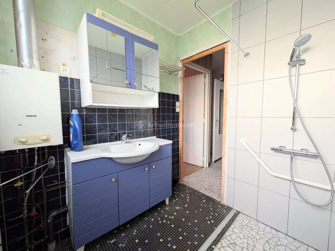 Maison à NEUFCHATEAU