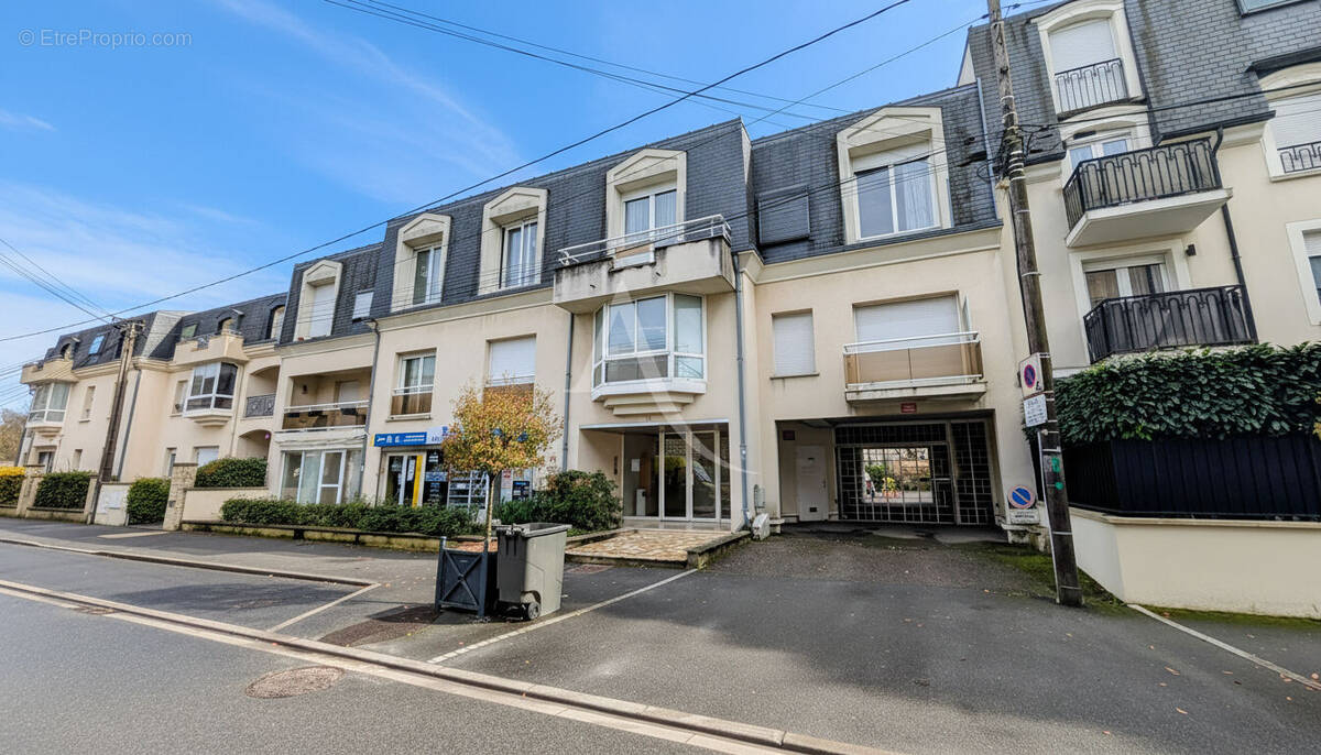 Appartement à PONTAULT-COMBAULT