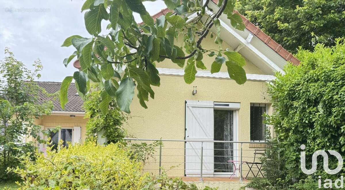 Photo 5 - Maison à LES CLAYES-SOUS-BOIS