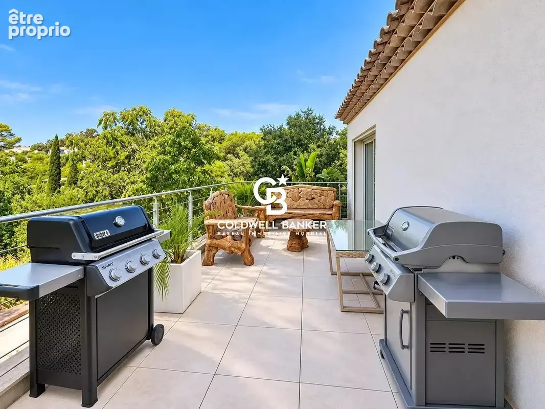 Exclusivité — Villa contemporaine provençale avec piscine et vue dégagée sur terrain de 3 000 m² — Draguignan - photo 3