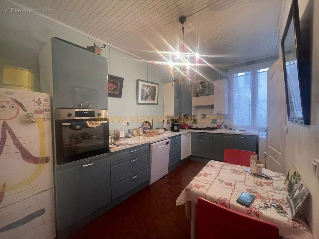Appartement à PARIS-11E