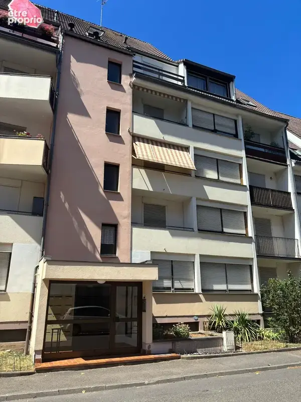 Appartement t2 rénové avec balcon, garage et grenier   colmar - photo 7