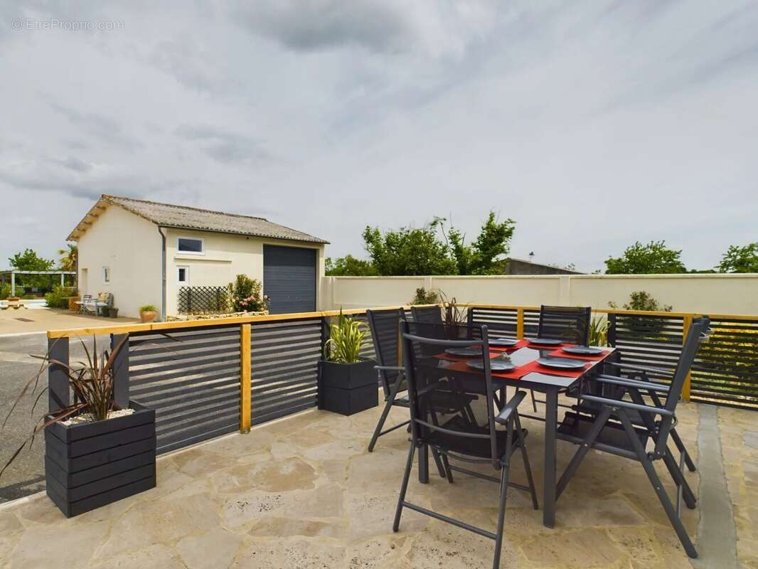 Superbe maison de village de 4/5 chambres avec 2 gîtes et une fabuleuse piscine - photo 20